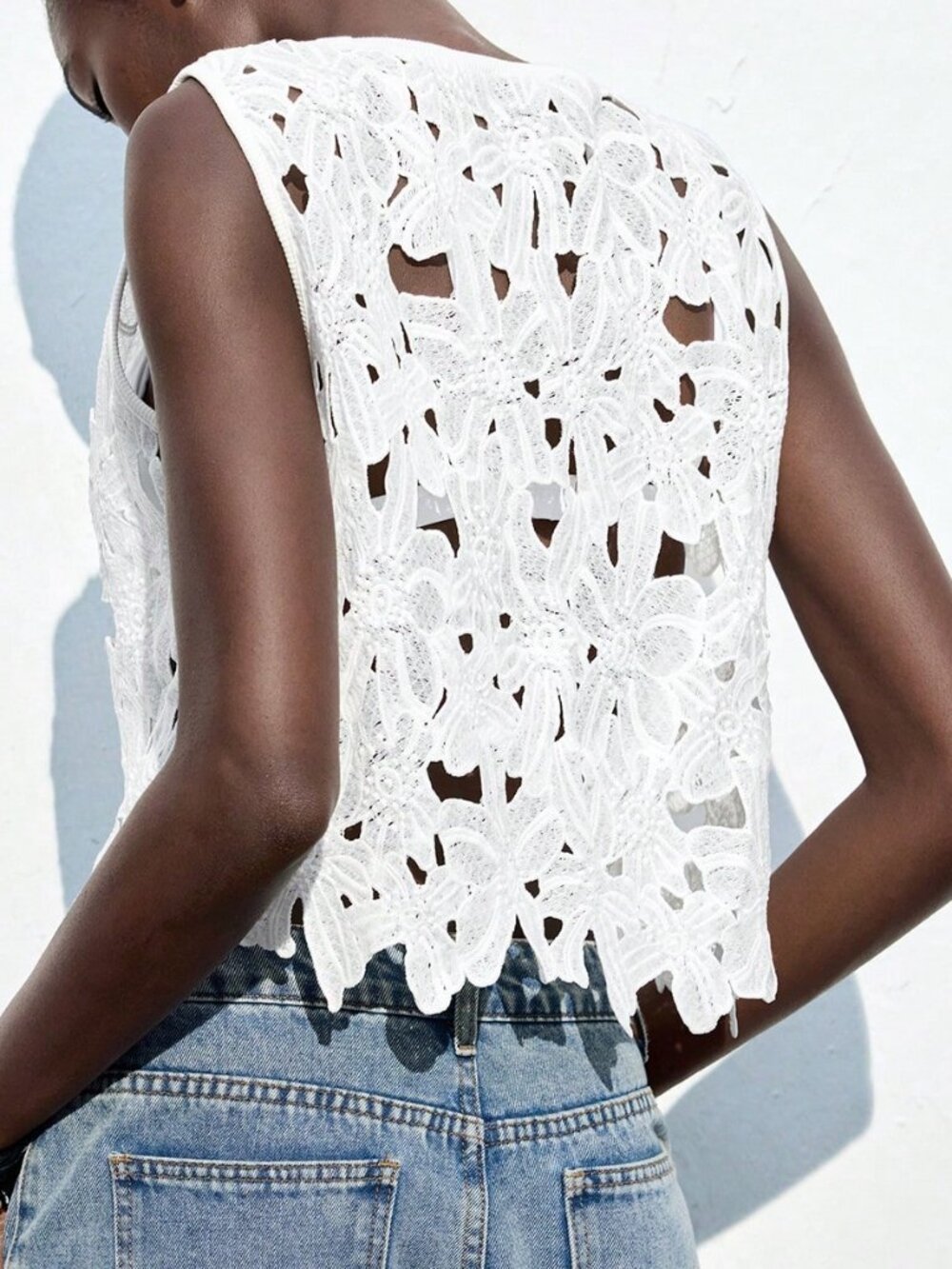 White Casual Women's Elegant Lace Top - Picture 7 of 8